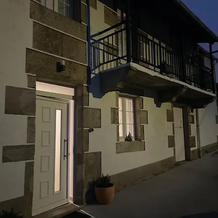 A Casa De *