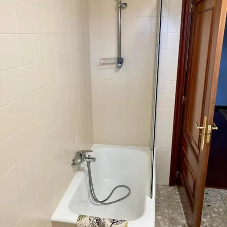 A Casa De *
